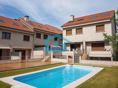 Chalet in vendita a Sanxenxo - A7219