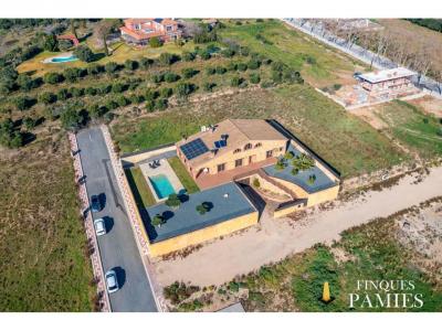 Коттедж на продажу в Виланова-д'Эскорнальбоу - 044317 Коттедж на продажу в Виланова-д'Эскорнальбоу - 044317