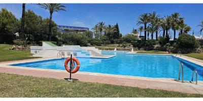 Holiday rental villa in Estepona - Beach House Holiday rental villa in Estepona - Beach House