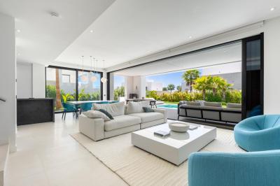 Villa for sale in Rio Real - PANR-16316 Villa for sale in Rio Real - PANR-16316