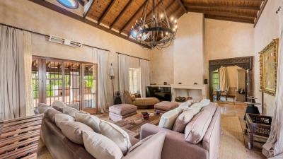 Villa for sale in El Velerín - R112-07791