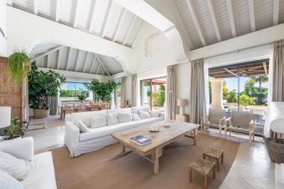 Lomas de Marbella Club-Puente Romano فيلا للإيجار لقضاء العطلات - R112-09008S Lomas de Marbella Club-Puente Romano فيلا للإيجار لقضاء العطلات - R112-09008S
