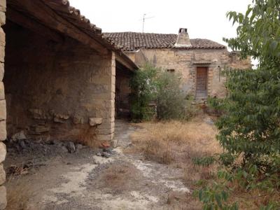 Villa for sale in La Baronia de Rialb - V235