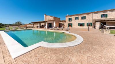 Country property for sale in Santanyí - 76612