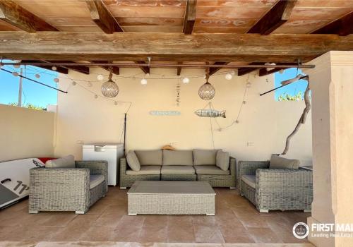 Villa to rent in Cala Llombards - R23782 Villa to rent in Cala Llombards - R23782