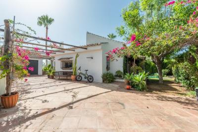 Villa for sale in Nueva Atalaya, Estepona - 361-08767P