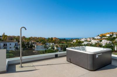 Villa for sale in Sotoserena - 361-12589P