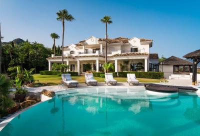 Villa for sale in Montemayor-Marbella Club - 361-13842P