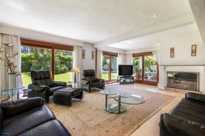 Villa for sale in Villacana-Costalita-Saladillo, Estepona - 361-13946P