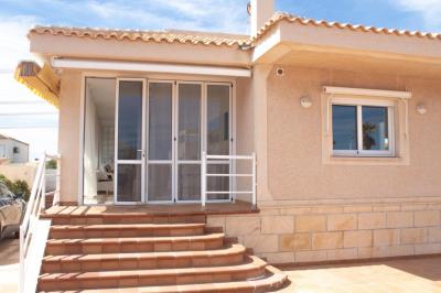 Villa in vendita a Playa de las Gaviotas-El Pedrucho - DLM-SM-1006 Villa in vendita a Playa de las Gaviotas-El Pedrucho - DLM-SM-1006