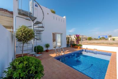 Villa for sale in Los Alcázares - NB-27089
