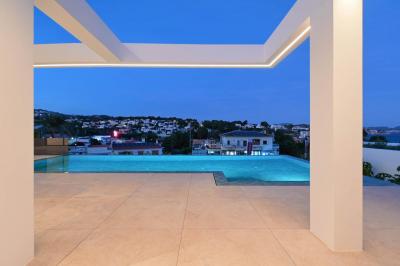 Villa for sale in La Fustera - NB-15622