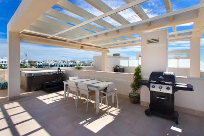 Flat for sale in Urbanizaciones - RE-80519