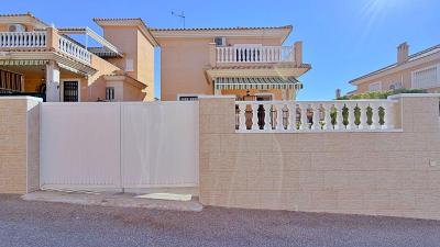 Villa till salu i Los Balcones y los Altos - RE-84970 Villa till salu i Los Balcones y los Altos - RE-84970