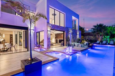 Вилла на продажу в Villamartín-Las Filipinas - RE-11577 Вилла на продажу в Villamartín-Las Filipinas - RE-11577