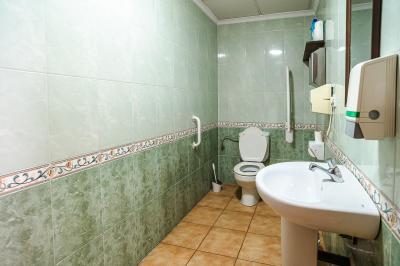 Premises for sale in La Veleta - RE-48809 Premises for sale in La Veleta - RE-48809