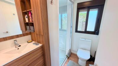 إل باينوس فيلا للبيع - RE-53634
