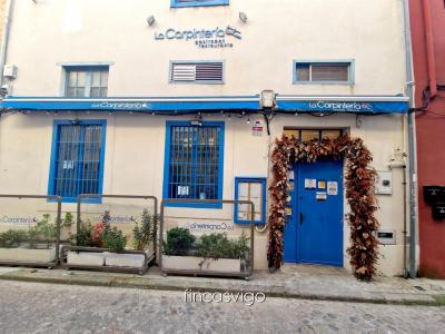 Locale in vendita a Vigo - L000444