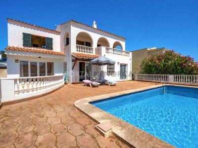Коттедж на продажу в Cala Llonga-Sa Mesquida - V3507 Коттедж на продажу в Cala Llonga-Sa Mesquida - V3507
