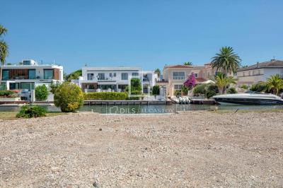 Parcelle à vendre à Castelló d'Empúries - CBR72338