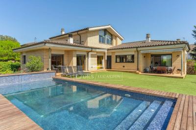 House for sale in Sarrià de Ter - GIR67889