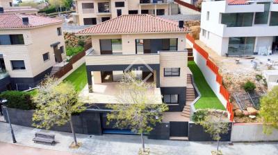 Haus zum verkauf in Platja d'Aro, Castell-Platja d'Aro - PDA58695