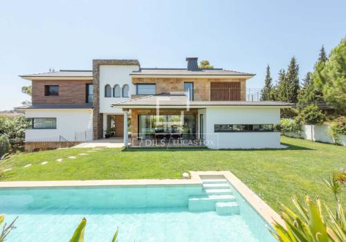 House for sale in La Pobla de Vallbona - VAL71951