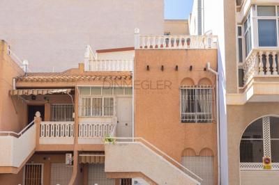 Bungalow in vendita a Avenida Habaneras - Curva de Palangre - DMRE65M Bungalow in vendita a Avenida Habaneras - Curva de Palangre - DMRE65M