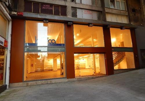 Premises to rent in Santander - 00817