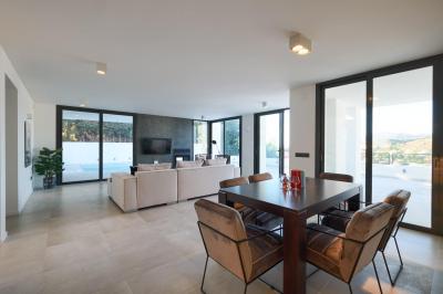 Villa for sale in Los Naranjos - EC-408-00017P