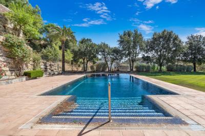 Villa for sale in Montemayor-Marbella Club - EC-BD2206