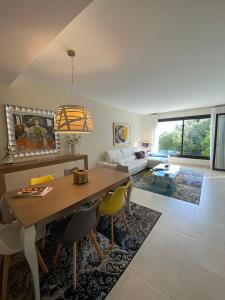 Apartamento en alquiler en Alto de los Monteros - EC-RE0042L Apartamento en alquiler en Alto de los Monteros - EC-RE0042L