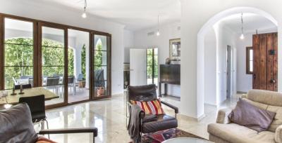 Villa for sale in La Concha-Resina Golf - EC-BD2320-DP