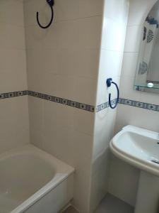 Apartamento en alquiler de vacaciones en Puerto de Estepona - EC-RE0050S Apartamento en alquiler de vacaciones en Puerto de Estepona - EC-RE0050S