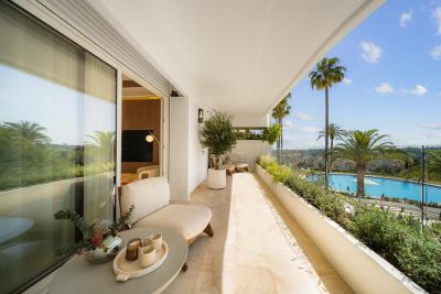 出售酒店式公寓Lomas De Marbella Club-Puente Romano - 3saArkaHill