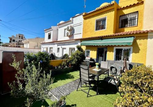Casa in vendita a La Siesta, Torrevieja - CG36092
