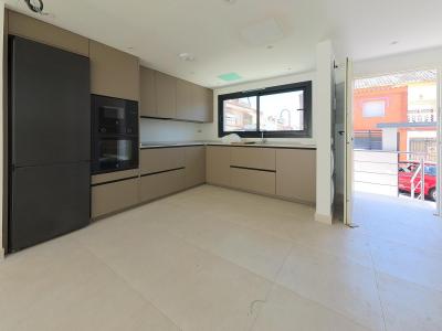 Коттедж на продажу в Los Rios - R5080162 Коттедж на продажу в Los Rios - R5080162