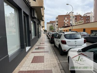 Помещение с прил. тер в аренду в Camino Viejo de Málaga - LOCAL10-04 Помещение с прил. тер в аренду в Camino Viejo de Málaga - LOCAL10-04