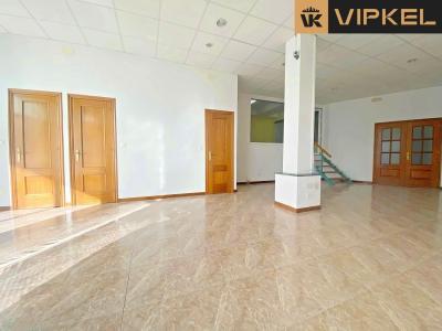 Помещение с прил. тер в аренду в Бетансос - AM-124 Помещение с прил. тер в аренду в Бетансос - AM-124