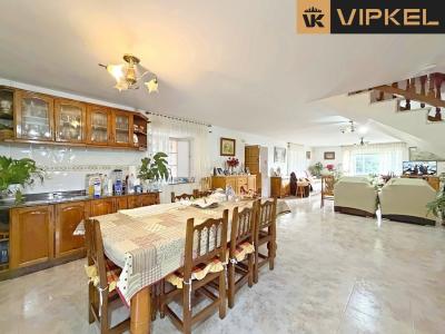 Huis te koop in Oza-Cesuras - KB-AS-322 Huis te koop in Oza-Cesuras - KB-AS-322