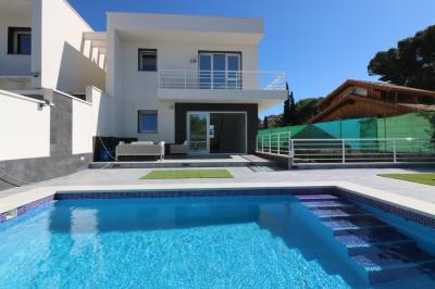 Коттедж на продажу в Los Balcones - Los Altos del Edén - 4c0006 Коттедж на продажу в Los Balcones - Los Altos del Edén - 4c0006