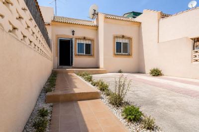 House for sale in Zona los Frutales - 2c0049