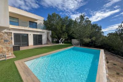 Villa myytävänä Lomas de Campoamor-Las Ramblas - LUX0072-V Villa myytävänä Lomas de Campoamor-Las Ramblas - LUX0072-V