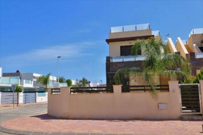 Villa til ferieudlejning i Los Cuarteros, San Pedro del Pinatar - VDE010 Villa til ferieudlejning i Los Cuarteros, San Pedro del Pinatar - VDE010
