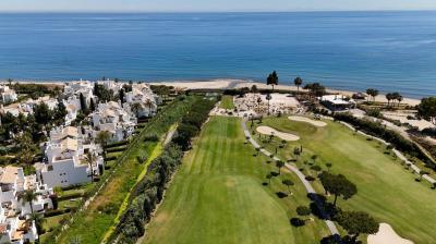 Lägenhet  till salu i Los Monteros - R5327572