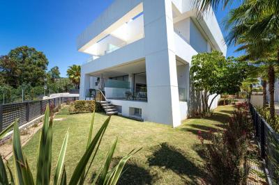 House for sale in Rio Real, Marbella - R5368984