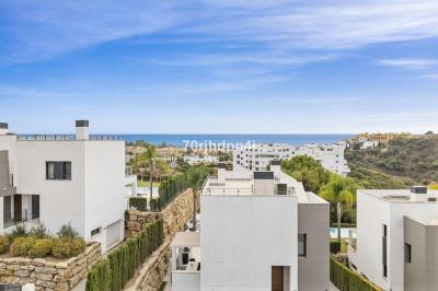 Flat for sale in Estepona - R5214283 Flat for sale in Estepona - R5214283