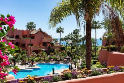 Duplex in vendita a Estepona - R5359759