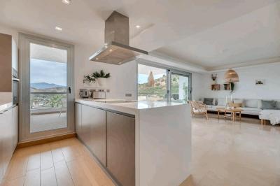 Apartment for sale in San Pedro de Alcántara - R5305408 Apartment for sale in San Pedro de Alcántara - R5305408