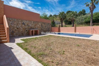 Villa for sale in Benalmádena - V-136/10163
